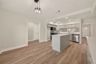 5401 Bayou Dr, Dickinson, TX 77539 - Photo 9