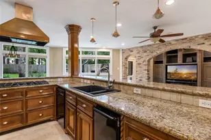 2515 Kings Forest Dr, Kingwood, TX 77339 - Photo 17