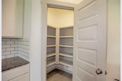 10610 Great Basin Drive, Rosharon, TX 77583 - Photo 7