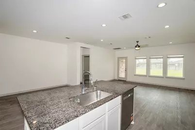 10610 Great Basin Drive, Rosharon, TX 77583 - Photo 9