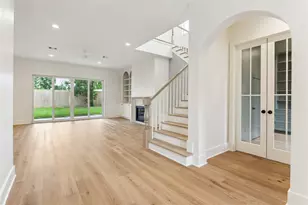 1335 Gardenia Dr, Houston, TX 77018 - Photo 3