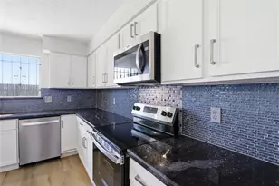 3535 Hombly Rd, Houston, TX 77066 - Photo 9