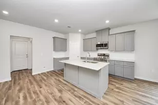 18714 Loom dr, Conroe, TX 77306 - Photo 5
