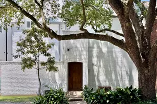 1942 Indiana St, Houston, TX 77019 - Photo 1