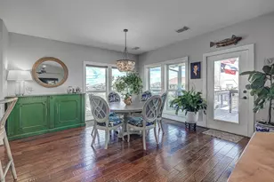 1007 Redfish St, Bayou Vista, TX 77563 - Photo 9