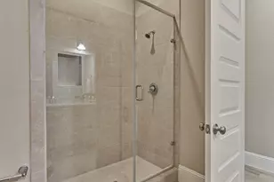 2101 Pale Star Ct, Conroe, TX 77384 - Photo 9