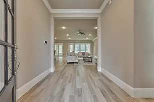 2101 Pale Star Ct, Conroe, TX 77384 - Photo 5