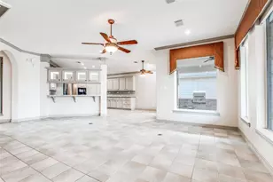 13661 Lakeside Pl Dr, Willis, TX 77318 - Photo 11