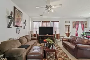 13134 Peppergate Ln, Houston, TX 77044 - Photo 7