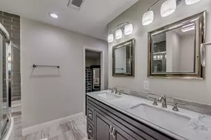 331 W 30th St, Houston, TX 77018 - Photo 13