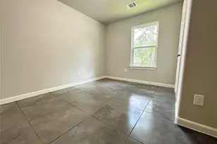 10796 Royal Magnolia, Conroe, TX 77303 - Photo 9