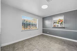 11127 Village Bend Ln, Houston, TX 77072 - Photo 9