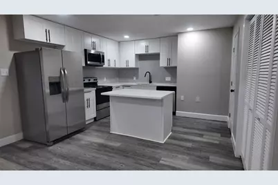 917 Temple Drive, Hitchcock, TX 77563 - Photo 7