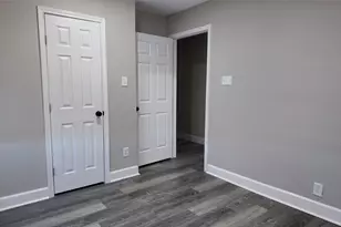 917 Temple Dr, Hitchcock, TX 77563 - Photo 17