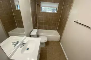 10109 Fairland Dr, Houston, TX 77051 - Photo 9