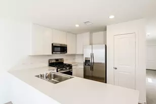 10811 Bird Of Paradise Ln, Houston, TX 77016 - Photo 3