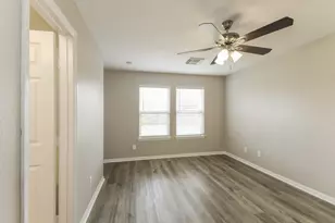 4703 Montclair Hill Ln, Fresno, TX 77545 - Photo 11