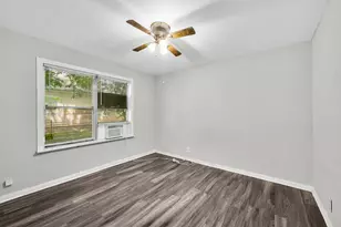 1107 3rd Ave N, Texas City, TX 77590 - Photo 7