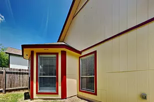 16130 Canaridge Dr, Houston, TX 77053 - Photo 7