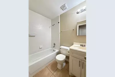 15919 Hiram Clarke Road, Houston, TX 77053 - Photo 19