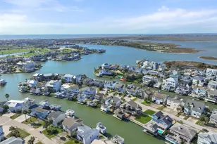 3408 Jolly Roger Cir, Galveston, TX 77554 - Photo 41