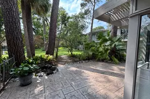 8211 Katy Fwy, Houston, TX 77024 - Photo 11