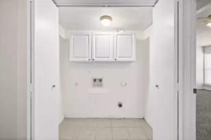 7835 Bateman Ln, Houston, TX 77088 - Photo 17