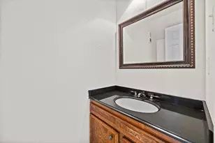 7835 Bateman Ln, Houston, TX 77088 - Photo 11