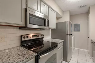 1228 Avenue O #H, Huntsville, TX 77340 - Photo 11