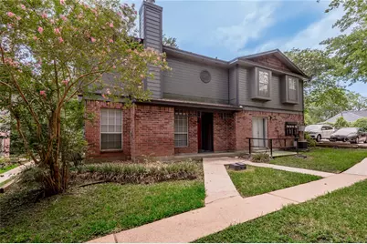 1228 Avenue O #H, Huntsville, TX 77340 - Photo 1