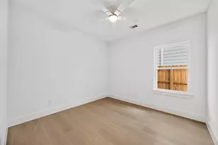 961 Ringold St, Houston, TX 77088 - Photo 7