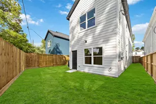 961 Ringold St, Houston, TX 77088 - Photo 17