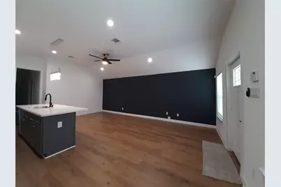 4530 Mayflower Street, Houston, TX 77051 - Photo 5