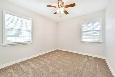 10202 Elmhurst Street, Houston, TX 77075 - Photo 27