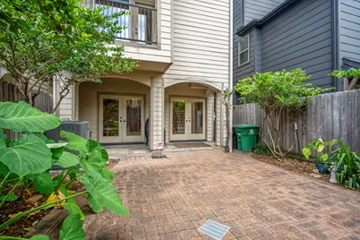 1013 Crocker Street, Houston, TX 77019 - Photo 21