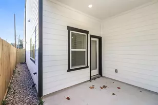 9910 Clark Rd, Houston, TX 77076 - Photo 15