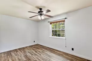 326 Broad Ripple Dr, Houston, TX 77336 - Photo 21