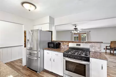 326 Broad Ripple Drive, Houston, TX 77336 - Photo 7