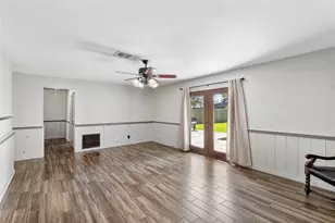 326 Broad Ripple Dr, Houston, TX 77336 - Photo 15