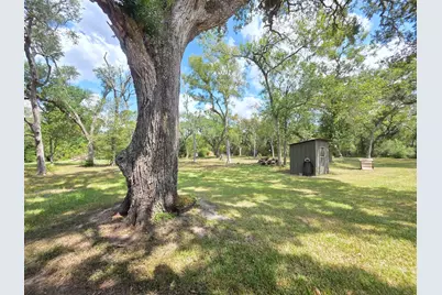 163 Byrd Salyer Road, Blessing, TX 77414 - Photo 27