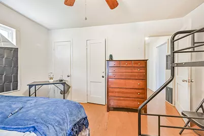707 W 5th Street, Freeport, TX 77541 - Photo 5