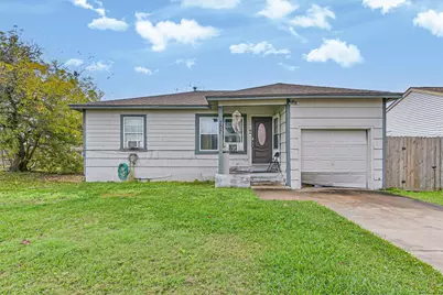 707 W 5th Street, Freeport, TX 77541 - Photo 1