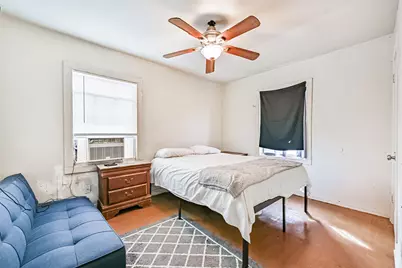 707 W 5th Street, Freeport, TX 77541 - Photo 9