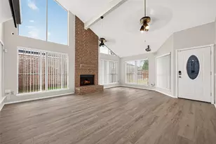 8142 Misty Ridge Ln, Houston, TX 77071 - Photo 5