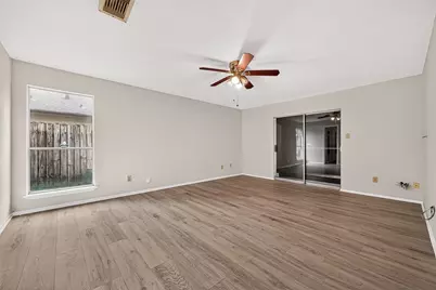 8142 Misty Ridge Lane, Houston, TX 77071 - Photo 17