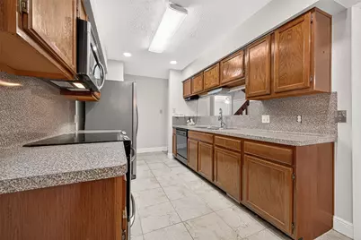8142 Misty Ridge Lane, Houston, TX 77071 - Photo 13