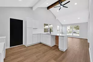 5213 Shirley St, Baytown, TX 77521 - Photo 9