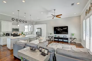 917 W 17th St, Houston, TX 77008 - Photo 5