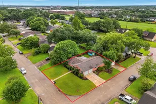 2017 Victoria Ct, League City, TX 77573 - Photo 1