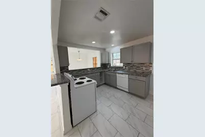 9210 Tacquard Drive, Hitchcock, TX 77563 - Photo 3